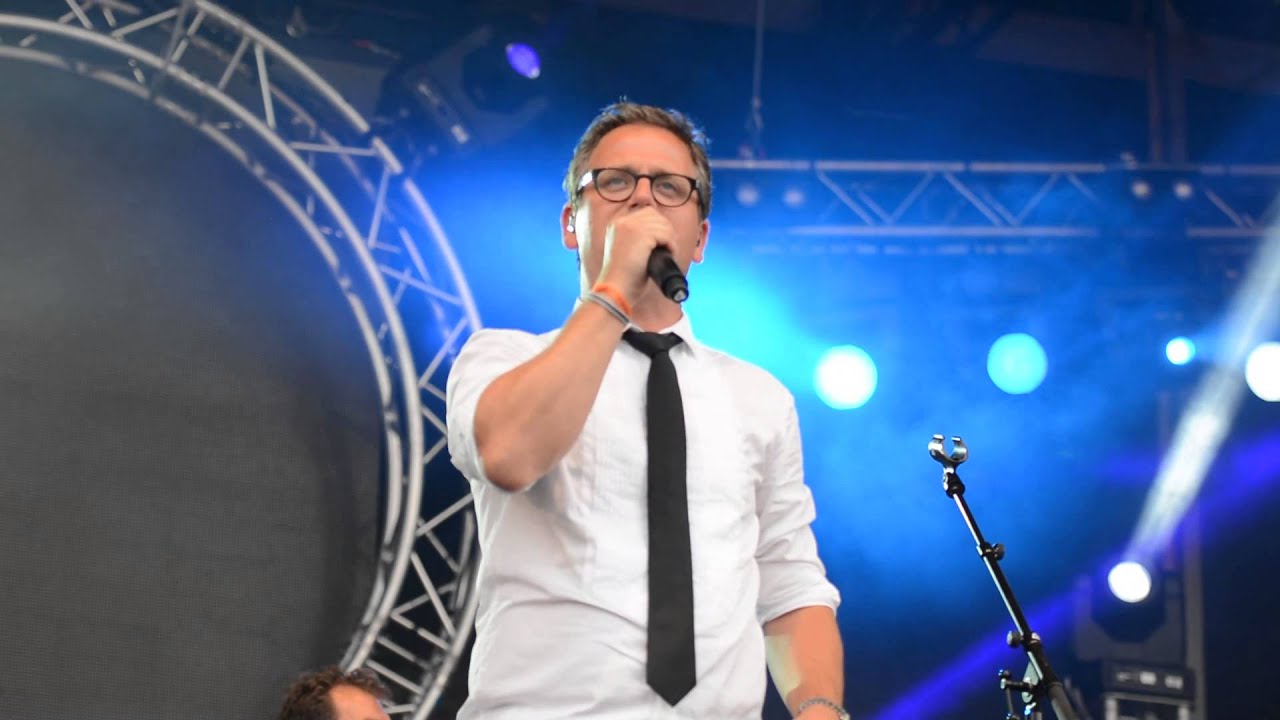 Guus Meeuwis - Verliefd Zijn. Rijnweek 2014 - YouTube