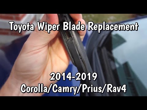 Video: Paano mo babaguhin ang mga wiper blades sa isang 2015 Toyota Corolla?