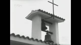 1966 09 05 NODO 1235C Nueva Iglesia En Meiras Coruña Asistencia del Caudillo y su esposa