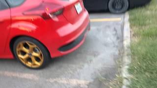 Ford Focus ST straight pipe side exit