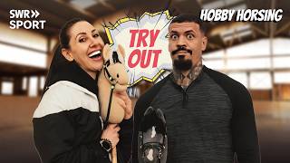 Riding Without a Horse?! Hobby Horsing 🐴 🤠 | TryOut with EMMVEE x Jasmin Gnu | SWR Sport