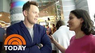 Joel McHale Disses Donna Backstage | TODAY