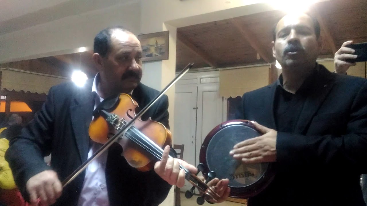KEMAN VE DARBUKA EŞLİĞİNDE İSTANBUL SOKAKLARI YouTube