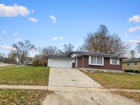 1001 Blackhawk Drive, University Park, IL home video tour
