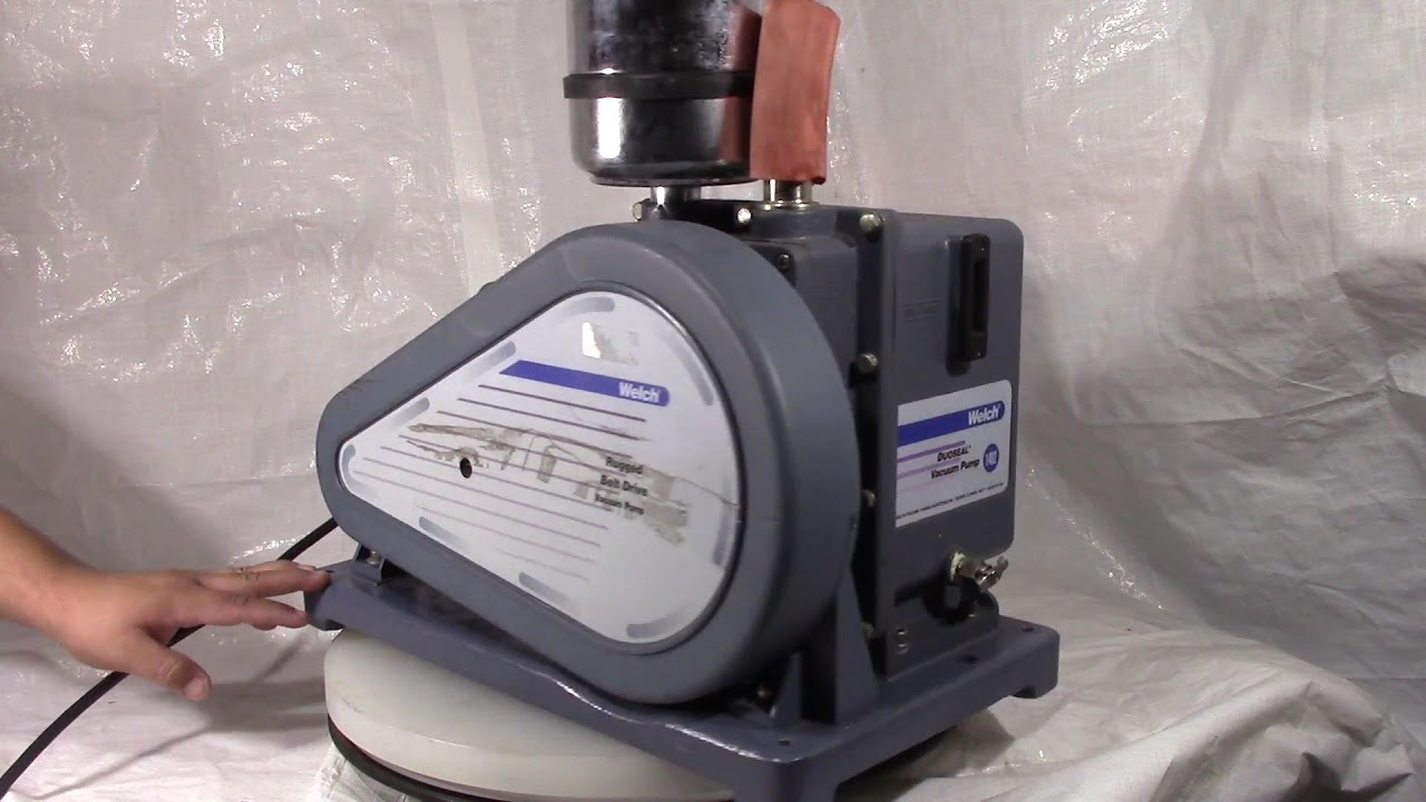 Auctioning Used, Tested 1/2 hp Welch 1402b-01 RuDuoseal Belt Drive Vacuum Pump - YouTube