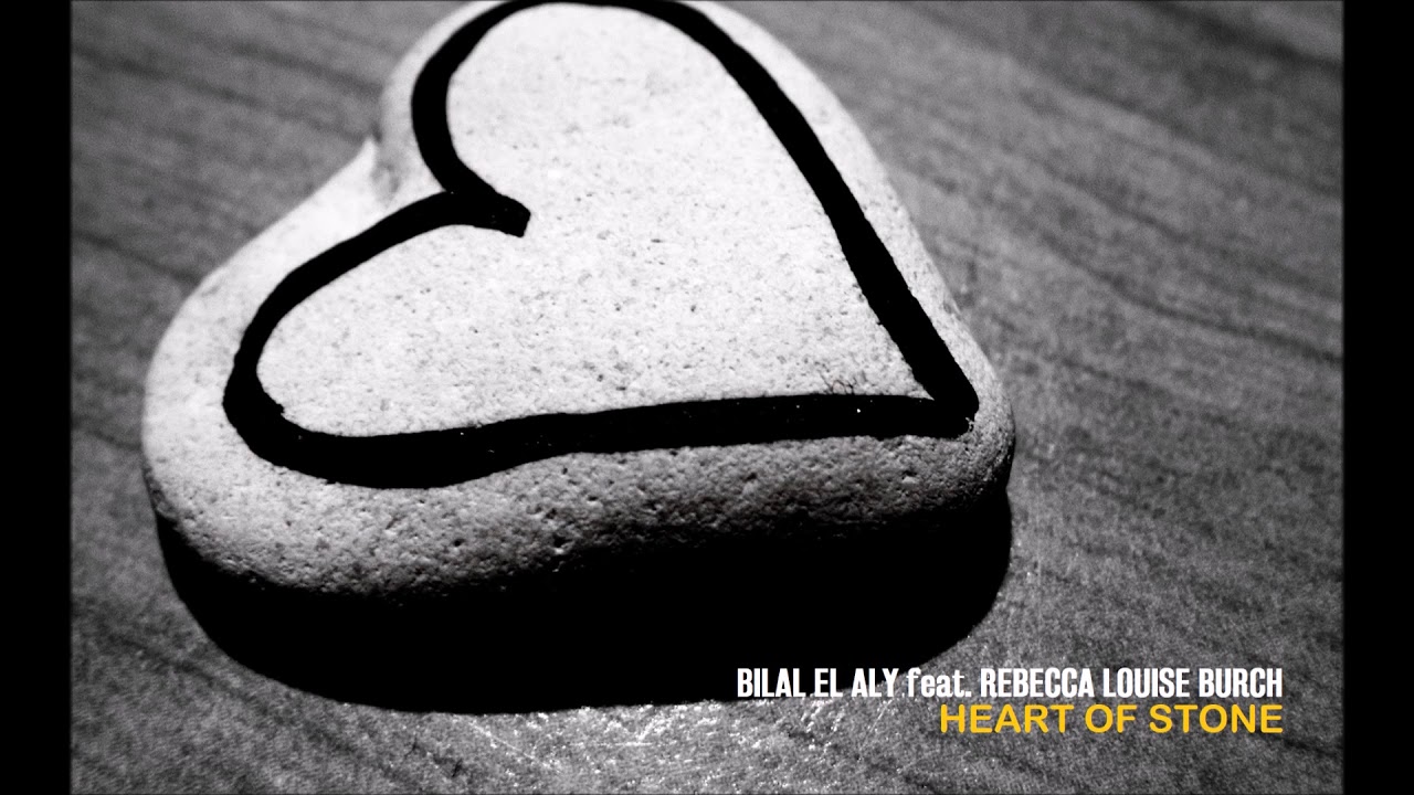 Сердце камень песня слушать. Stone Heart игра. Одиночество камень сердце. Девушка сердце камень. Обои на планшет сердце камень.