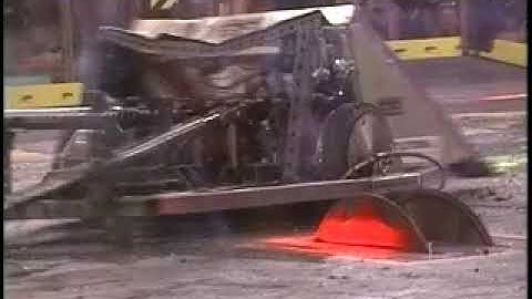 BattleBots Season 2.0: One Tin Soldier vs War Machine part 2