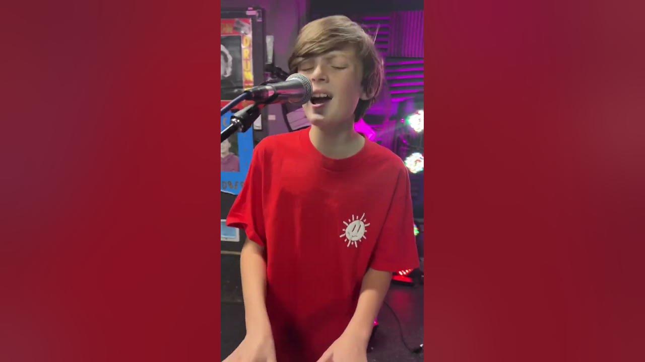 Raized Wrong Performs - Voices Carry by ‘Til Tuesday