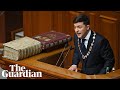 Ukrainian president calls snap election moments after his inauguration