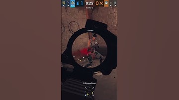 Tabbing out at the worst possible moment #r6s #r6siege #r6 #shorts