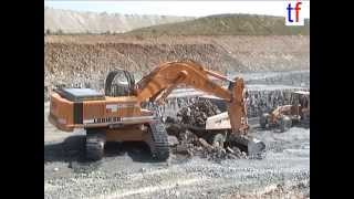 **BIG ACTION** Liebherr R974 & Cat 769D, Entr. TP Tinel, Deuxnauts devant Beauzée, France, 2003.