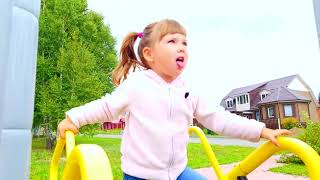 Соня И Паша Весело Танцуют  Clap, Clap - Kids Dance Song | Children&#39;s Songs by Sonya and Pasha