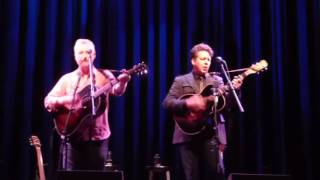 Billy Bragg &amp; Joe Henry - Midnight Special