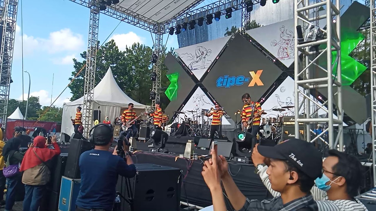 Tipe-X - Kamu Ngga Sendirian - YouTube