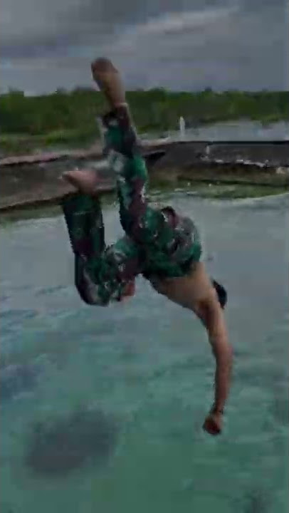 Stroy wa TNI  AL  salto ala TNI  AL marinir