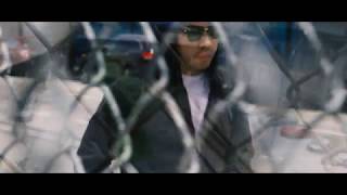 Empat Detik Sebelum Tidur - Elegi Perantau (Official Video)