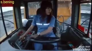 Srikandi supir truk tambang