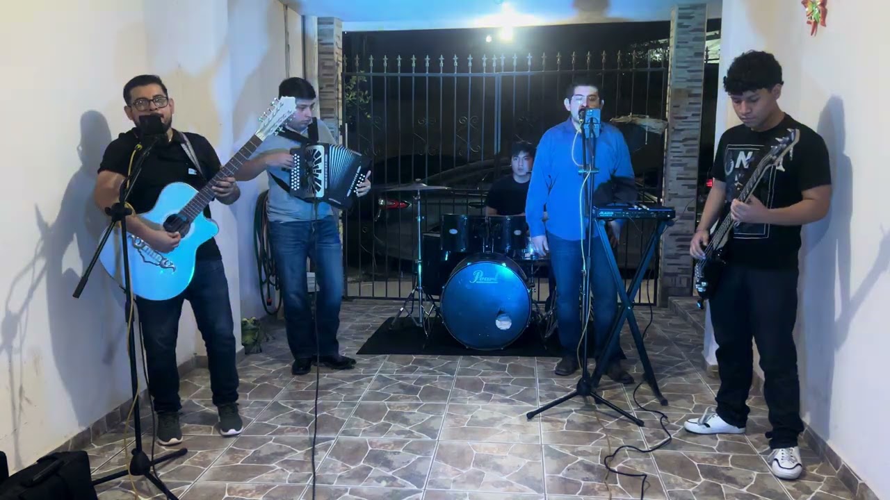 Cover Con Olor A Hierba Desde El Ensayo 