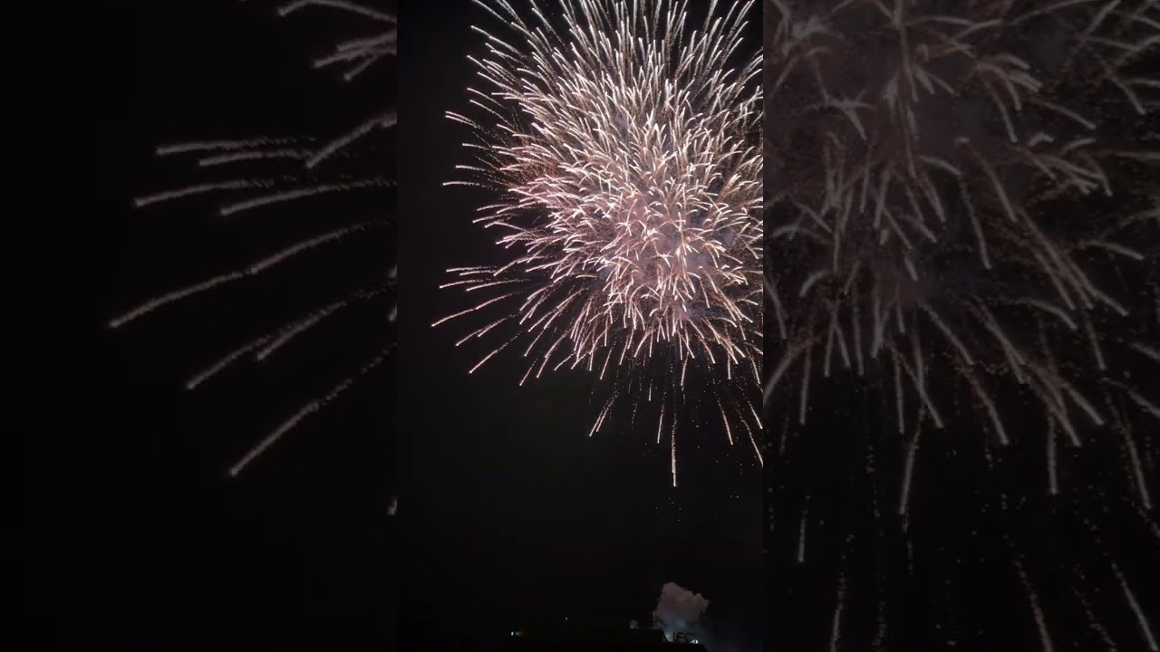 Pháo bông Tết Nguyên Đán 2026 (2/2)