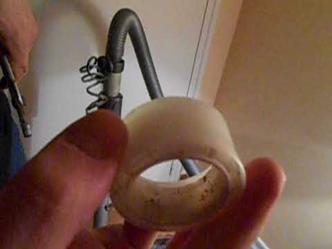 Vidéo : comment réparer le tuyau de l'aspirateur Dyson?