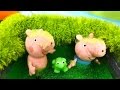 Плюшевые игрушки - Свинка Пеппа и Джордж купаются в болоте