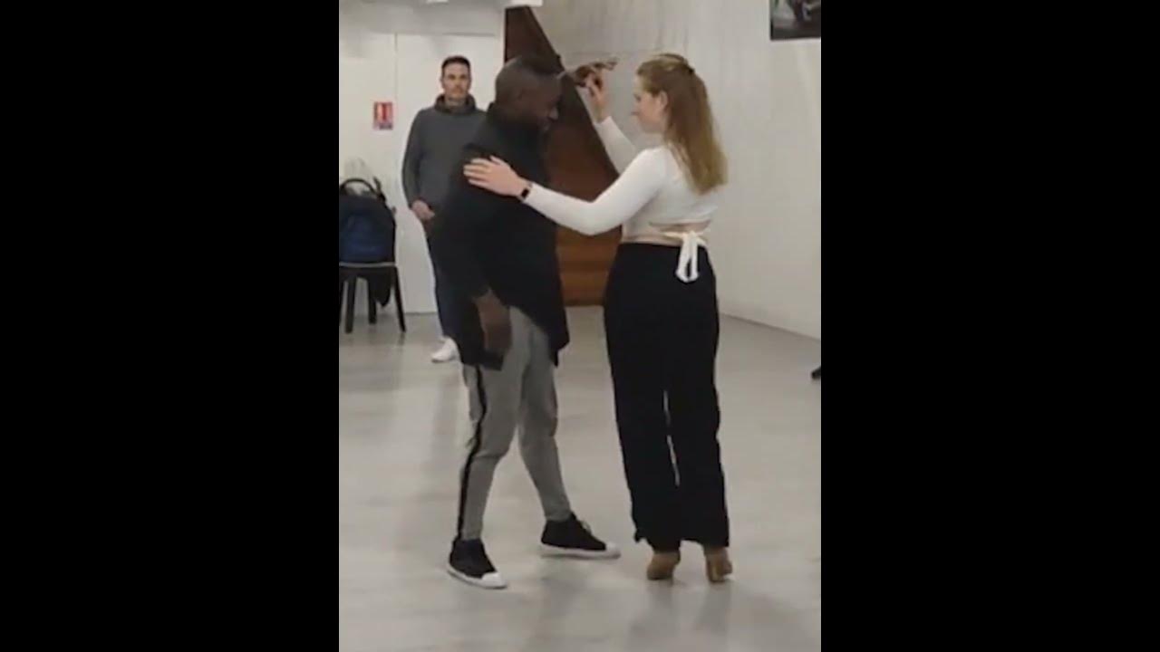 Pascal Zokiz Gomis & Ly Dia 2023, Button Rose Feat. Liriany Castro - Momentos (Prod by Smash)