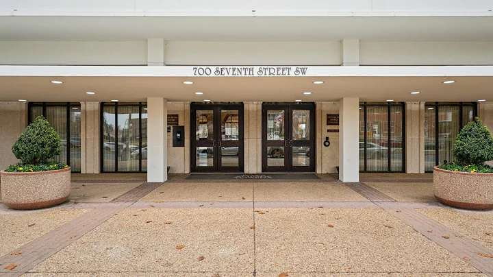 700 7th St SW #113, Washington, DC
