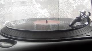 Winston Jarrett And The Righteous Flames - War (Ballistic 1978).