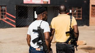 Afrique du Sud : l’enquête se poursuit après les fusillades dans deux bars