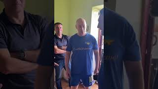 😁Дмитро Гордон та Євген Селезньов спілкуються перед благодійним матчем