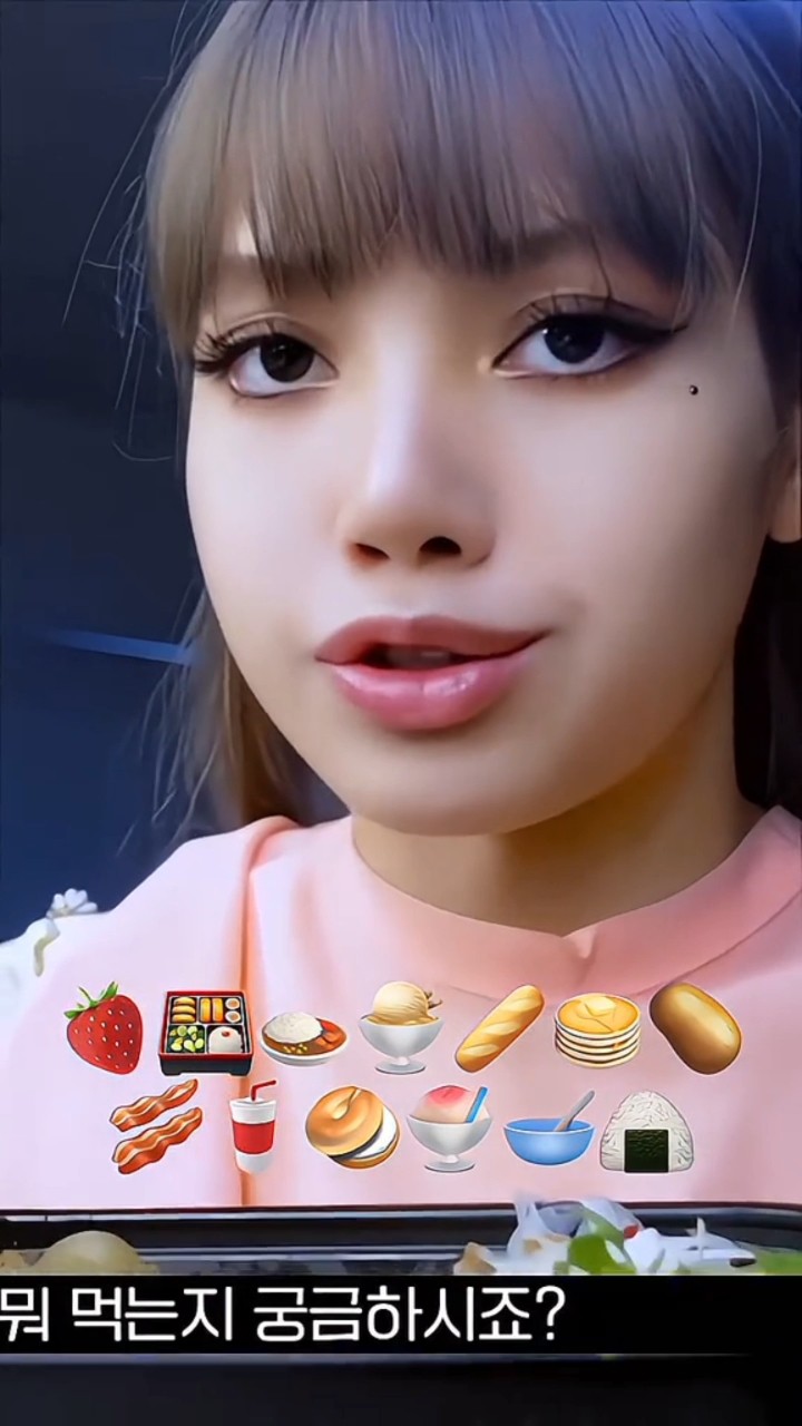 Mukbang LISA is so cute ?? #lisa #jisoo #jennie #rosé #blackpink #shorts
