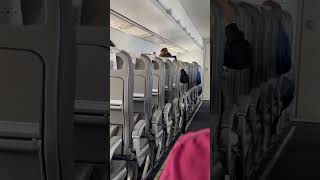 Танцы В Самолете, Девушка Не Парится