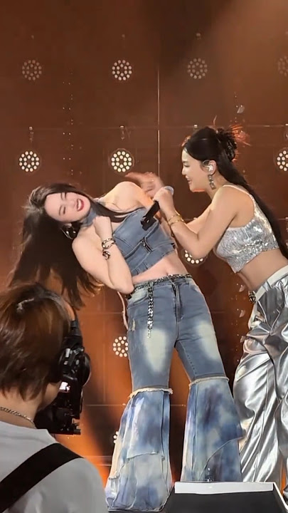 TangYi & Xiaoba's Most Popular Performance