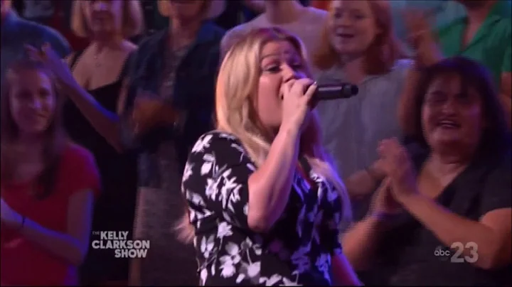 kelly Clarkson sings "Ain't No Other Man" Live Con...