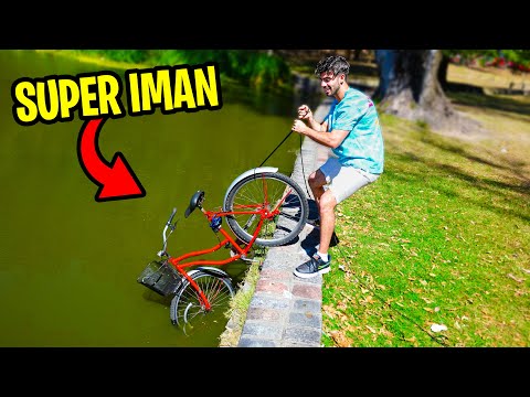 ENCONTRE UNA BICICLETA TIRANDO UN IMAN AL LAGO