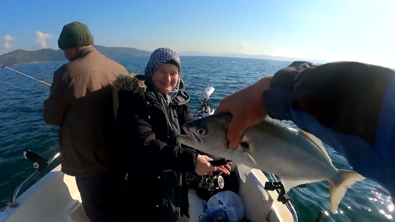 KARI-KOCA BALİK TUTUMA YARIŞINA GİRDİ😂