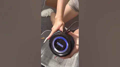 cool！ #speaker #helpmemakethismakesense #bass #butifyoucloseyoureyes #bluetoothspeaker #sound