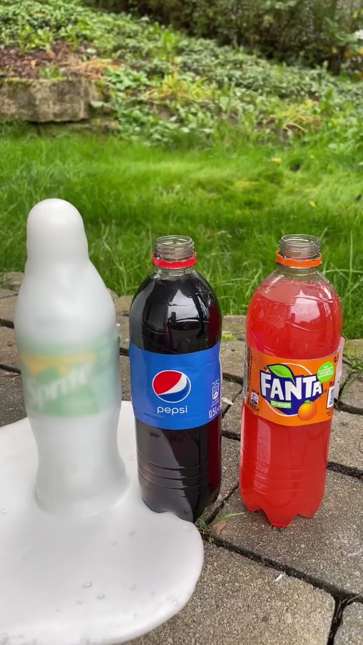 Coca Cola, Fanta, Sprite und Mentos |  #Experiment #Shorts