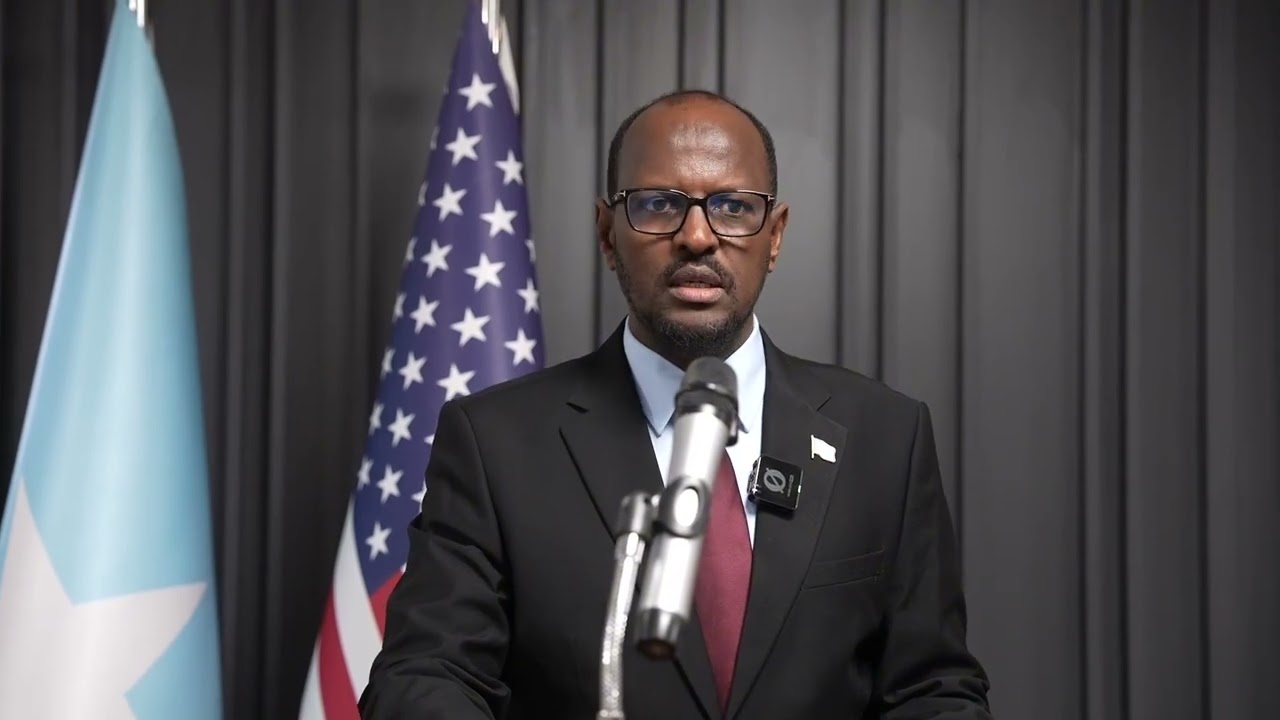 Wasiir Daahir Shire“ waxaa ka wada hadalnay sidii kheyraadka dalkeena loogu sameyn lahaa maalgashi.”