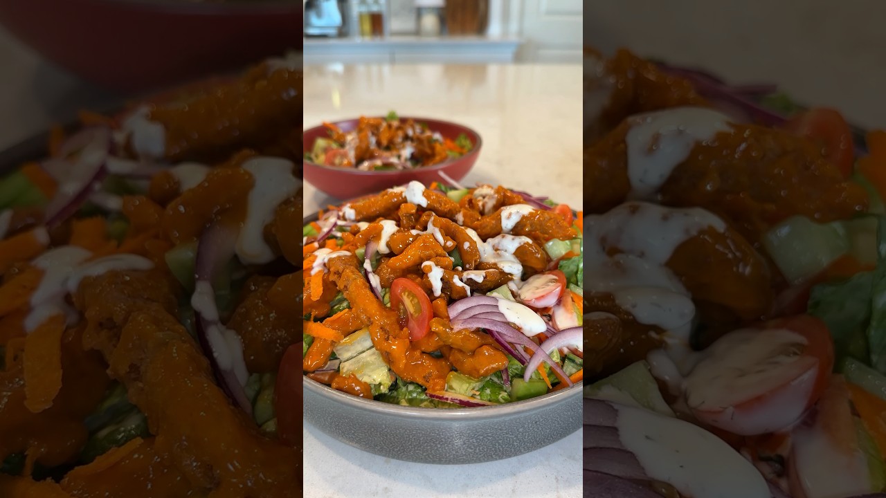 crispy buffalo chickn salad (recipe link in description) 