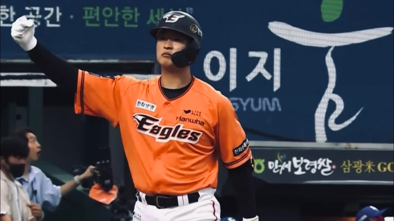 이진영 하이라이트-배트플립의 의미