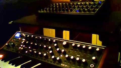 FUTURE RETRO XS SEMI MODULAR ANALOG SYNTHESIZER
