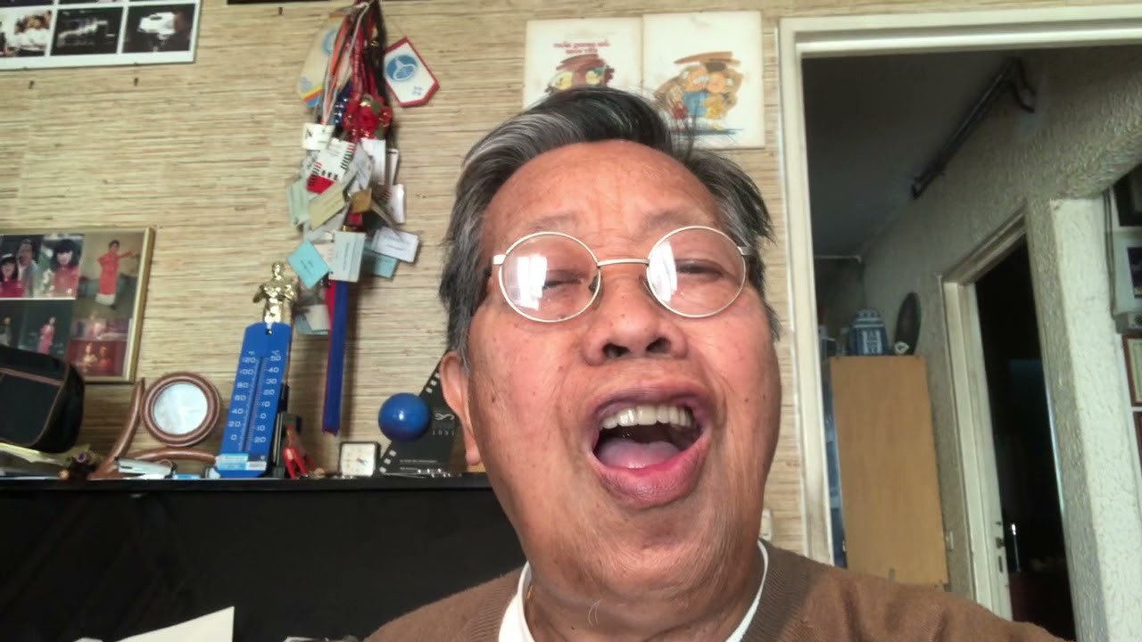 TRAN QUANG HAI uses the deep throat voice to sing overtones