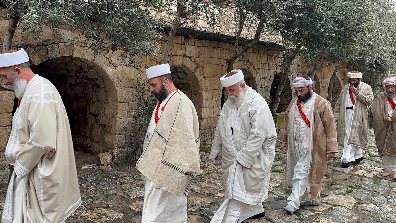 رێ و رەسمێن قنتارێ ل هێڤارا جەژنا رۆژیێن چلێ زڤستانێ ل پەرستگەها پیرۆزا لالش