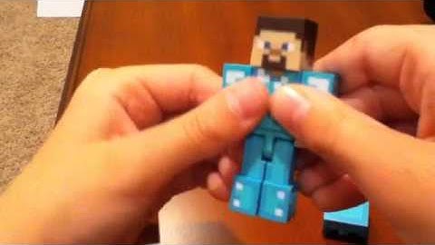 Minecraft Diamond Armor Steve Toy Unboxing/Review