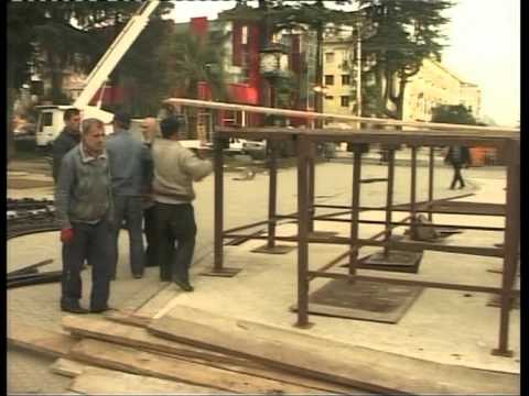 ქალაქში საახალწლო მზადება..