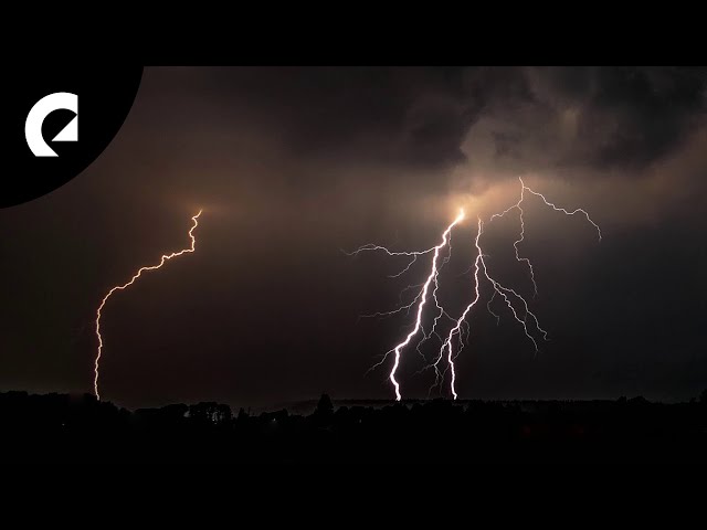 1 Hour Rain and Thunderstorm Sounds For Focus, Relaxing and Sleep ⛈️ Epidemic ASMR class=