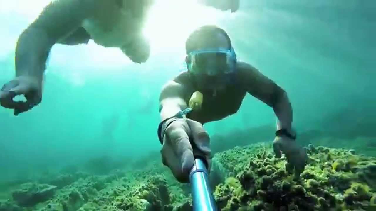 Test de la GoPro Hero sous l'eau - YouTube
