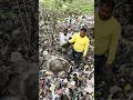नंदी बाबा दलदल में गिर गए और पानी से भीग तो हम लोगो ने तपाया और फिर बाहर निकाला