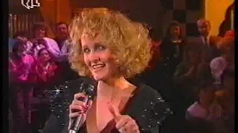 Kristina Bach Erst ein Cappuccino Kristina Bach Erst ein Cappuccino